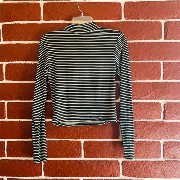 Dark Green Striped Turtle Neck - Picture 3 of 3